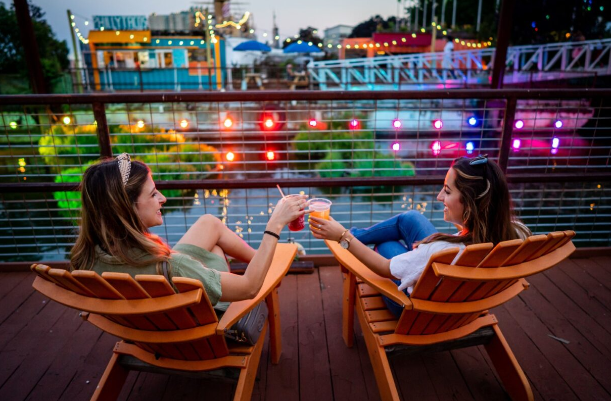Dining and Nightlife in Philadelphia